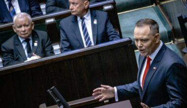 Spór o ustawy prozwierzęce podzieli PiS? Nieoficjalne ustalenia