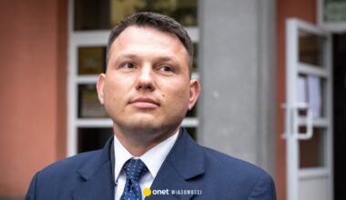 Sławomir Mentzen zostanie ukarany za podpalenie racy? Policja skierowała wniosek