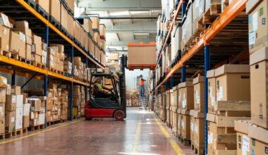 Coś złego dzieje się na rynku pracy. Ceny mieszkań w Warszawie i Krakowie idą w dół