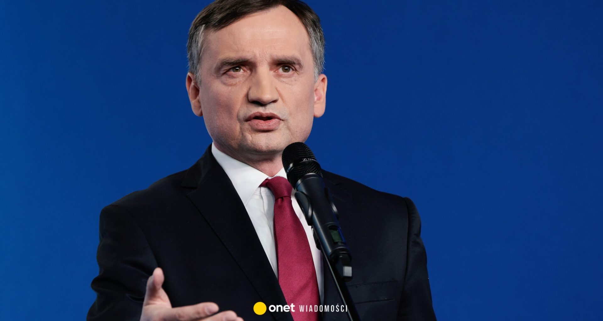 Co zrobi Zbigniew Ziobro? Są przecieki. "Zdąży się ulotnić jak Kopciuszek"