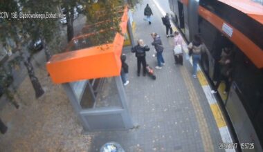 potrącenie pieszej przez hulajnogę. Policja publikuje nagranie