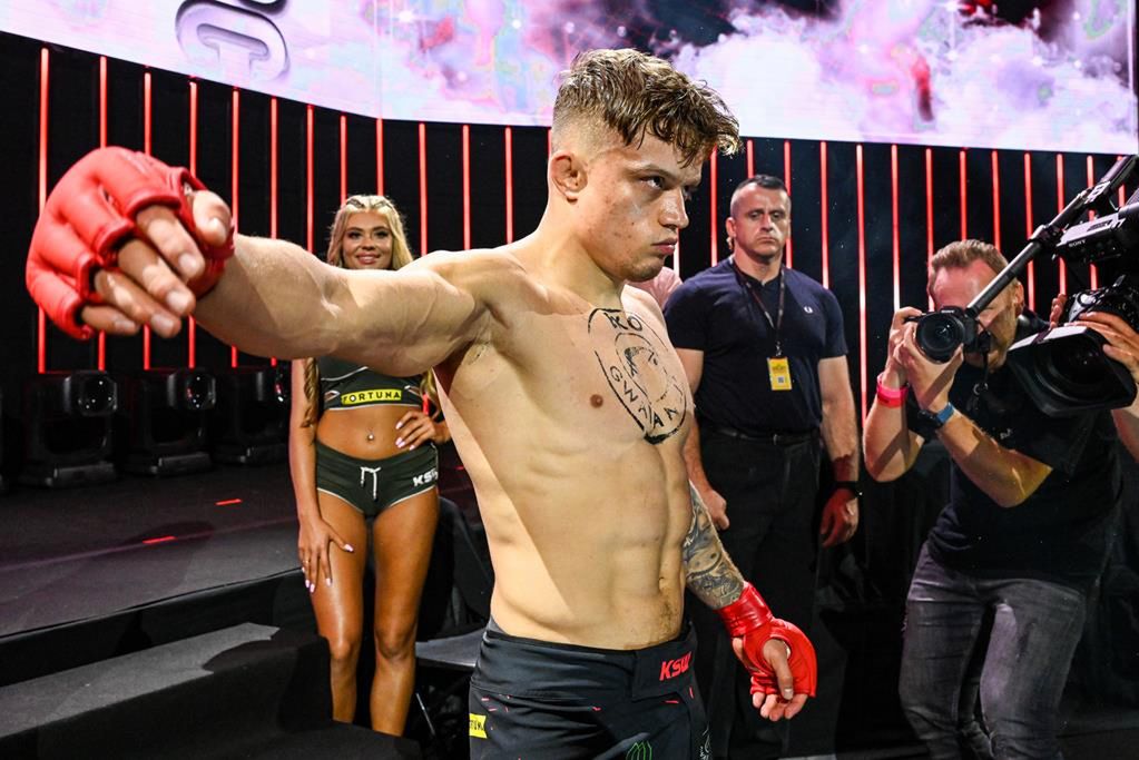 Nokaut w walce wieczoru. Znany nowy mistrz KSW