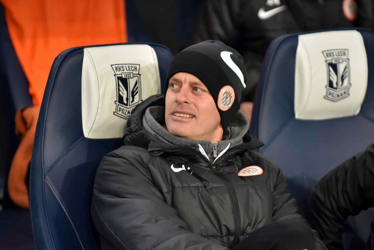 Były trener Zagłębia wróci na ławkę? Niespodziewany kierunek