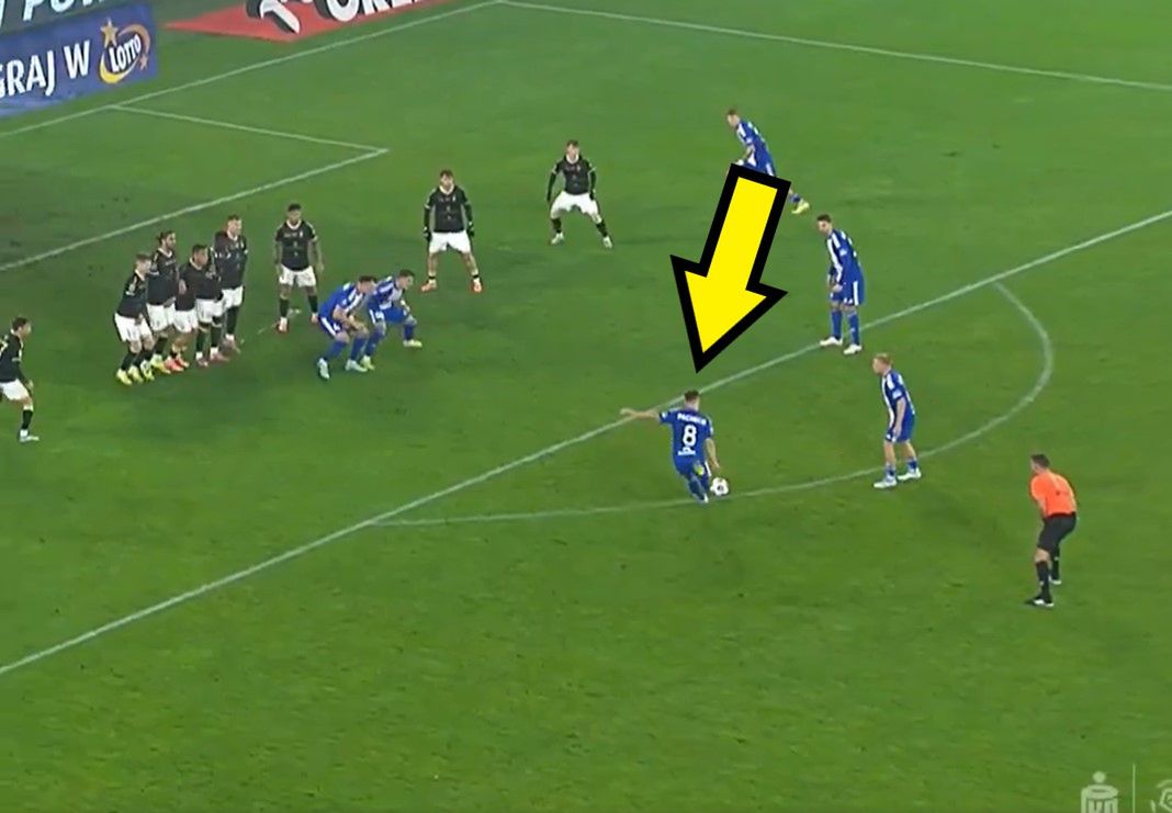 Kapitalny gol w Ekstraklasie. Wszedł na boisko i przymierzył idealnie [WIDEO]