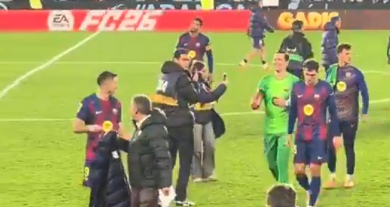 Kamery TV tego nie uchwyciły. Nagrali Szczęsnego i Lewandowskiego