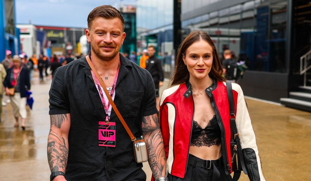 Zorganizował wieczór kawalerski. Na lotnisku czekali na niego uzbrojeni policjanci