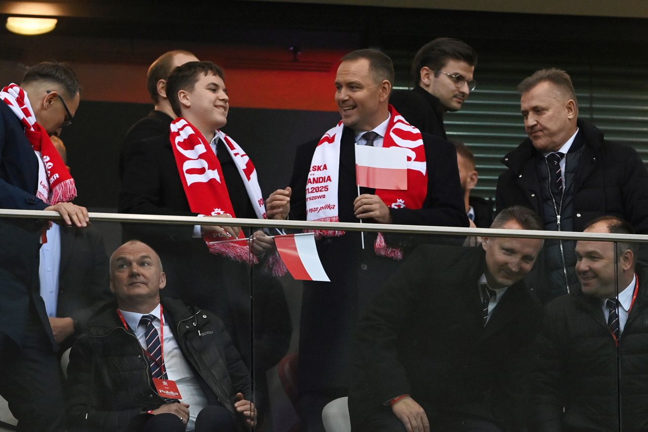 Są zdjęcia. Nawrocki pojawił się na meczu Polaków