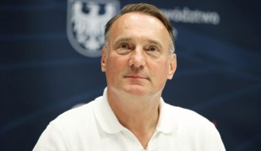 Nie może się nachwalić Urbana. I nagle takie słowa. "Wypada żałować"