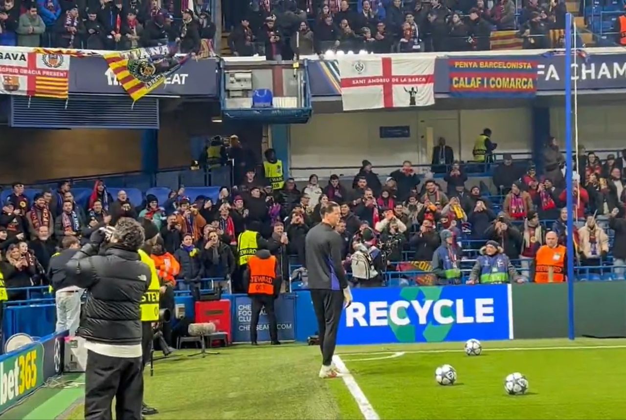 Zaczęli śpiewać o Szczęsnym. Jest nagranie z rozgrzewki przed hitem LM