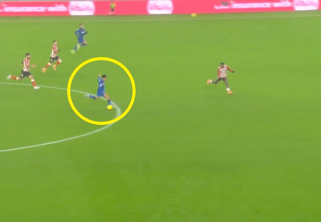 Oddał strzał niemal z połowy. Tylko spójrz na efekt