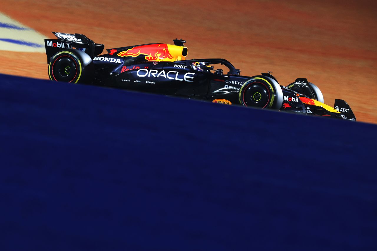 Geniusz Red Bulla w Katarze. Katastrofa kandydatów do tytułu