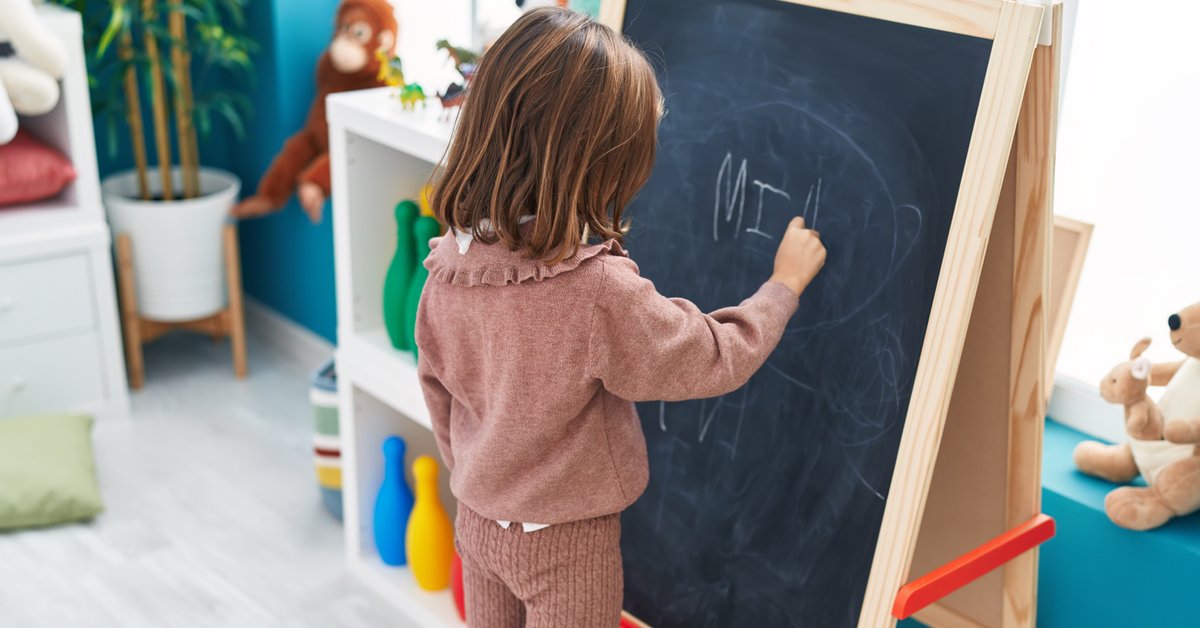 "Dzieci w przedszkolu nie należy uczyć pisania"