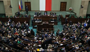 Kryzys demokracji na Zachodzie? Niepokojący sondaż. Polska jest wyjątkiem