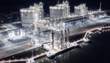 Grupa Azoty sprzedaje Polimery Police. Gigantyczny projekt pozostanie w polskich rękach