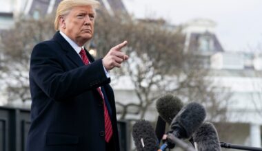 Donald Trump rozważa uderzenie na Wenezuelę. Pentagon przedstawia scenariusze