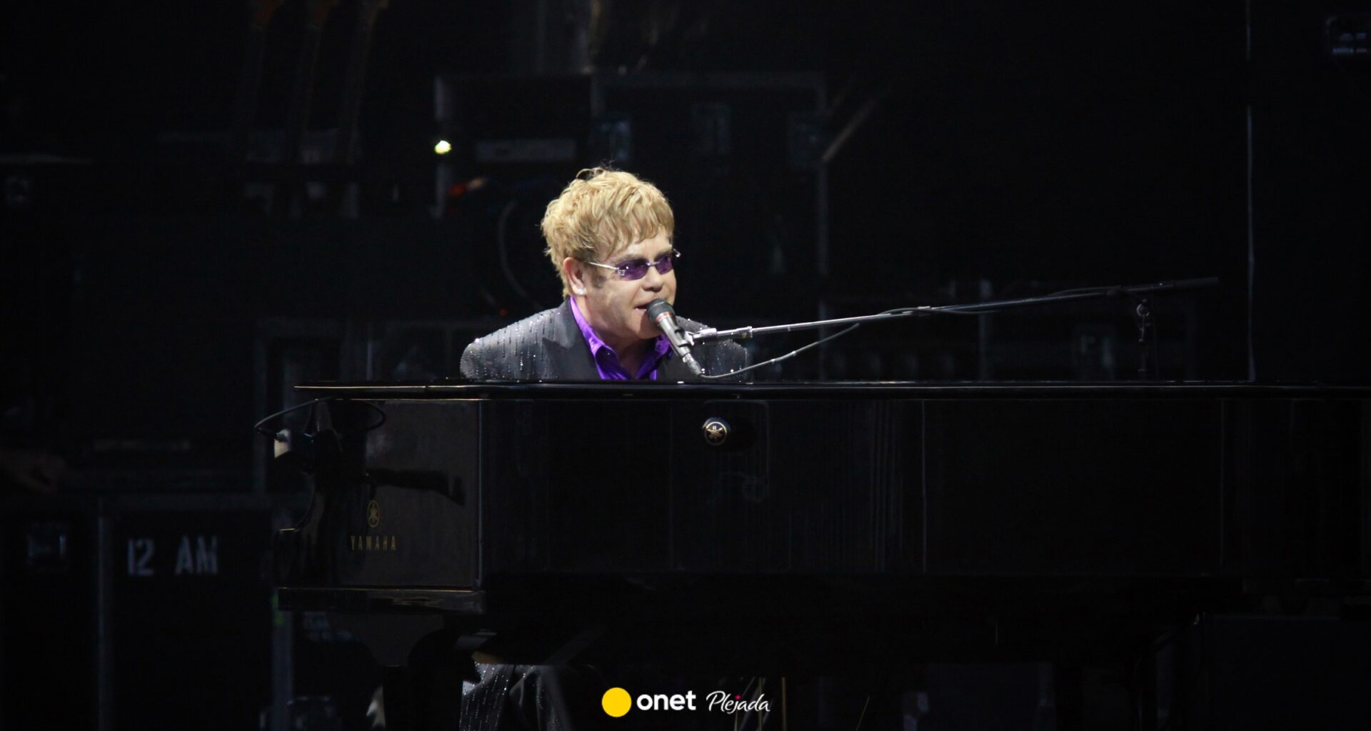 Afera. Elton John wykrzykiwał za sceną. "Co do cholery jest z wami nie tak?!"