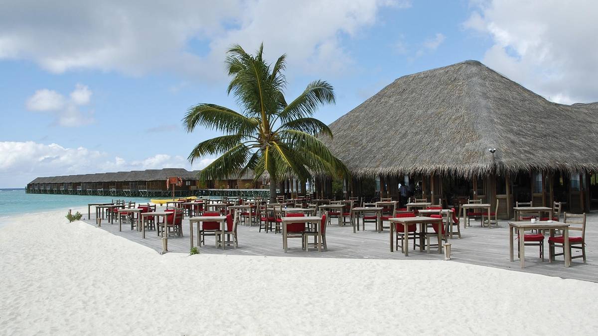 Pierwszy kraj na świecie. Turystyczny raj wprowadził zakaz