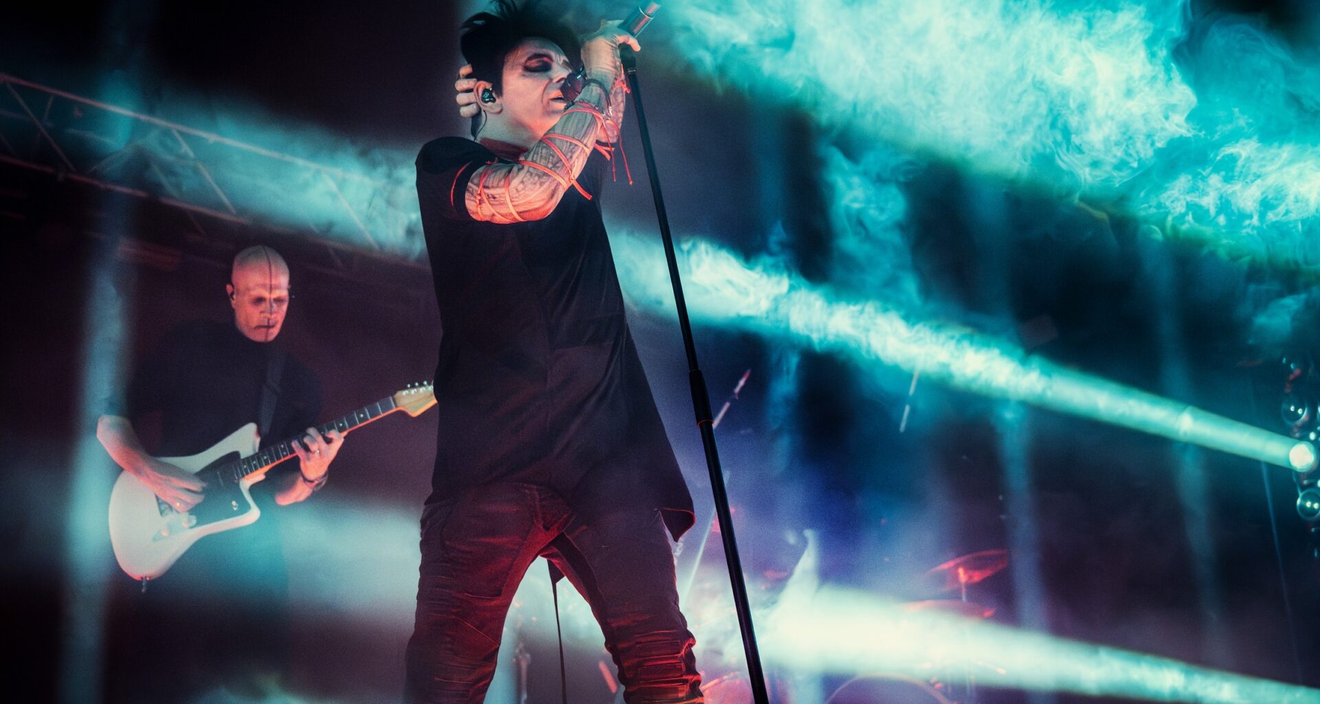 Gary Numan podczas koncertu w Birmingham, 15.11.2025