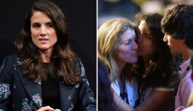 Tatiana Schlossberg z matką, Caroline Kennedy, i bratem Jackiem, 2008 r.