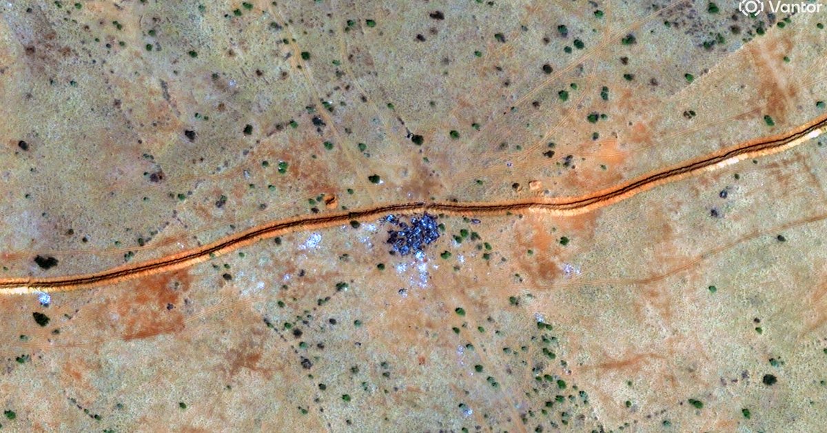 Siły RSF pierwszego dnia wojny 15 kwietnia 2025 r. zaatakowały m.in. międzynarodowe lotnisko w Chartumie