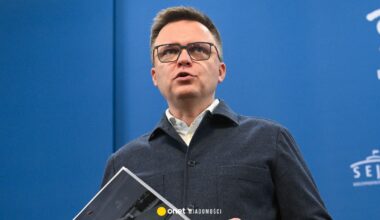 Służby zabezpieczyły dokumenty z podpisami Szymona Hołowni. Prokuratura ujawnia