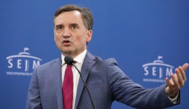 Zbigniew Ziobro uderza w Donalda Tuska i Waldemara Żurka. "Wszystko to ukartowali" - Onet