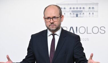 Marcin Przydacz o nominacjach oficerskich. "Nie ma odmowy, jest dyskusja"