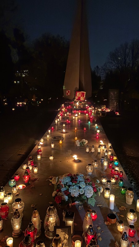 Pomnik "Chwała Lotnikom Polskim"