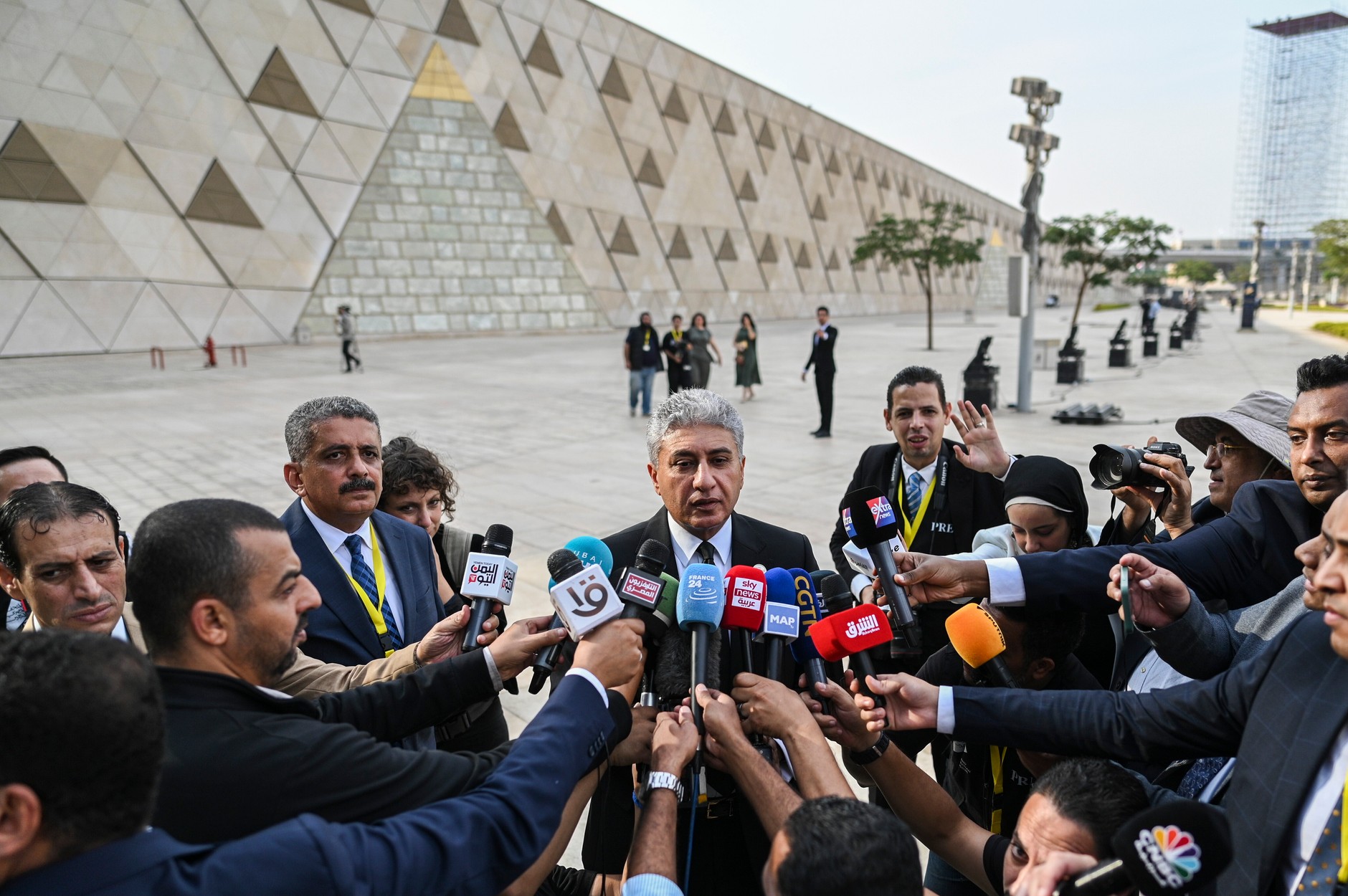 Ostatnie przygotowania przed otwarciem Wielkiego Muzeum Egipskiego