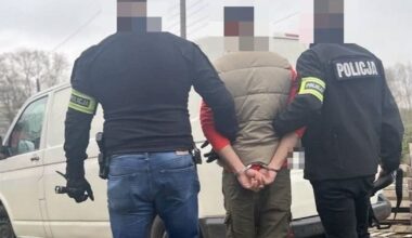 Usiłował wciągnąć nastolatkę do busa. 30-latek został zatrzymany - Onet