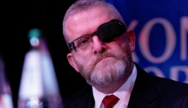 Grzegorz Braun zyskuje poparcie. Tylu Polaków chciałoby go w rządzie [SONDAŻ]