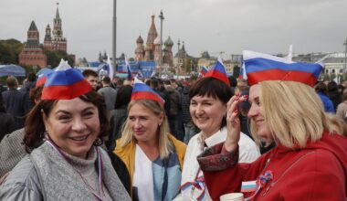 Putin pod presją społecznej apatii. Wybierze "nuklearną marchewkę"?