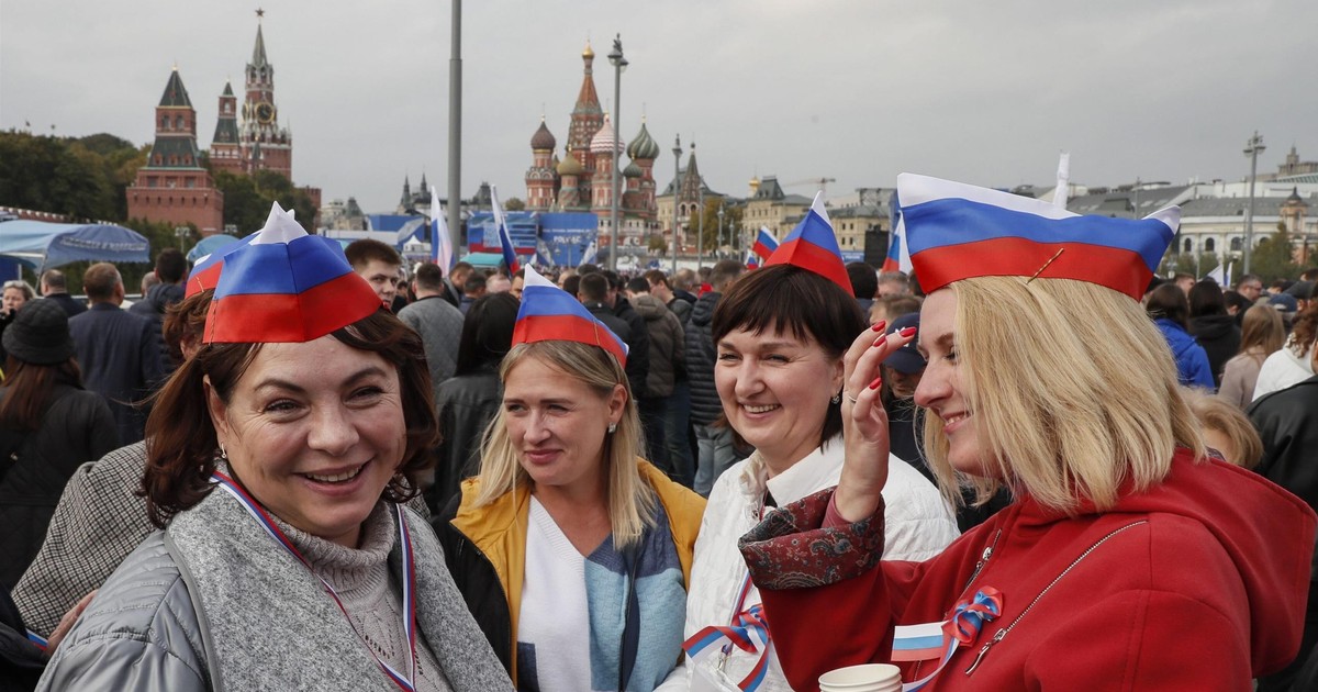 Putin pod presją społecznej apatii. Wybierze "nuklearną marchewkę"?