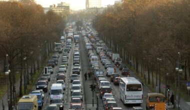 Niemcy jeżdżą coraz starszymi samochodami. Z roku na rok więcej aut nie przechodzi przeglądu
