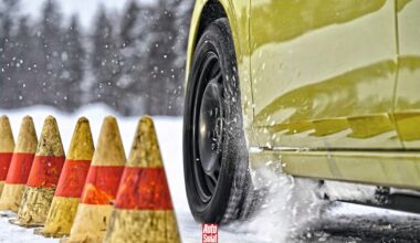 Co się stanie, jak w samochodzie założy się opony na odwrót? Wyniki testu zdziwiły