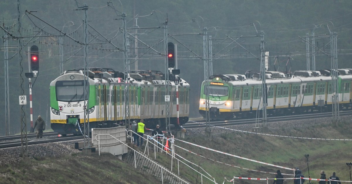 Dywersja na kolei. Nowe informacje. Służby mają trop w sprawie kart SIM