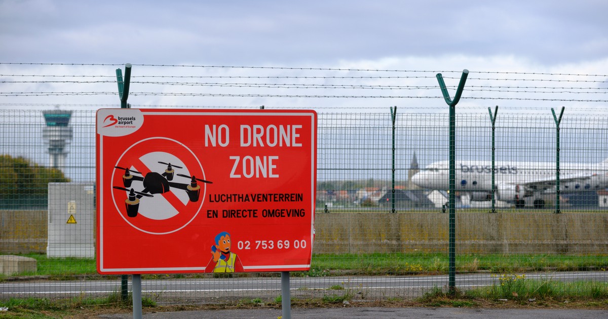 Ruch na lotnisku w Brukseli wstrzymany. Powodem pojawienie się drona - Business Insider Polska
