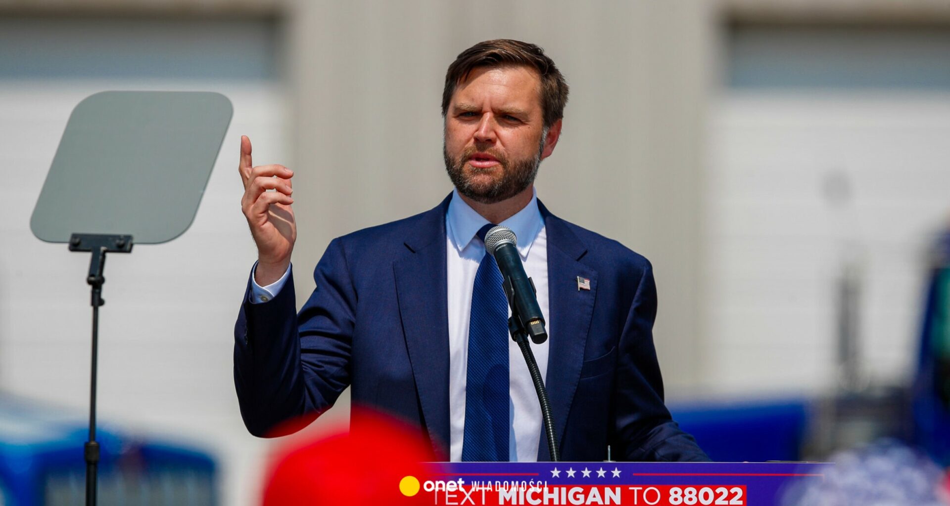 Tragiczny wypadek w USA. Policjant eskortujący J. D. Vance’a w stanie krytyczny