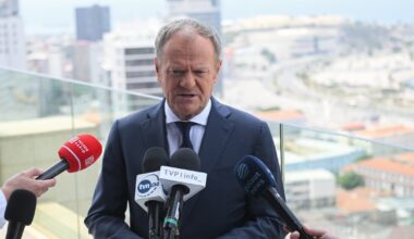 "Nie wierzyłem własnym oczom". Donald Tusk ostro o wpisie Instytutu Jad Waszem