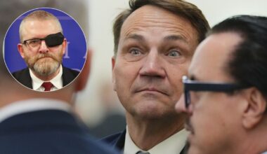 Grzegorz Braun z nagrodą prorosyjskiej organizacji. Radosław Sikorski zareagował