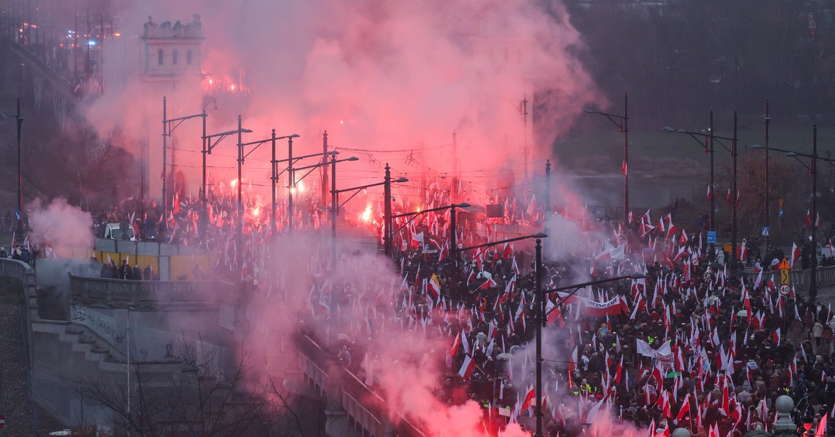 Frekwencja na Marszu Niepodległości. Policzyliśmy, ile może być osób - Onet