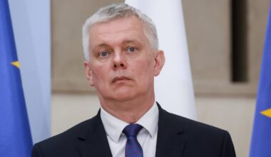 Karol Nawrocki odmówił wręczenia odznaczeń. Reakcja Tomasza Siemoniaka