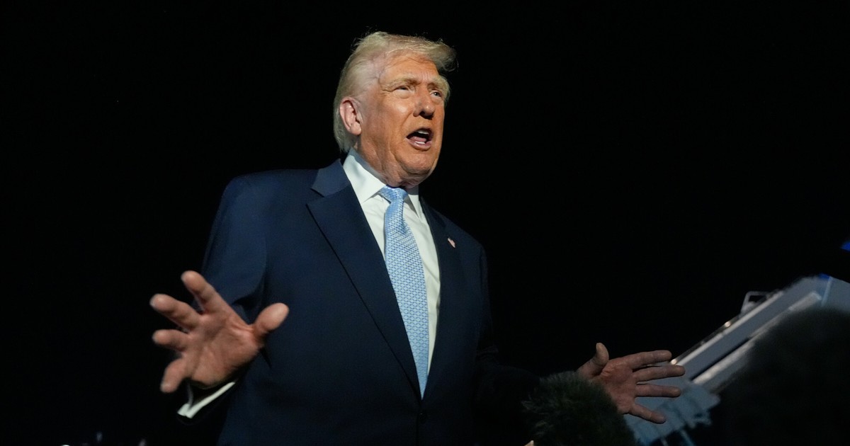 Szwajcarzy obsypali Donalda Trumpa złotem. Tak zdobyli jego przychylność