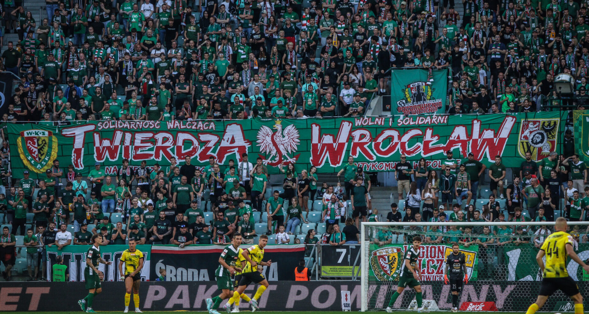 Śląsk Wrocław w potrzasku. Dwie narracje, dwa światy i prywatyzacyjny cyrk