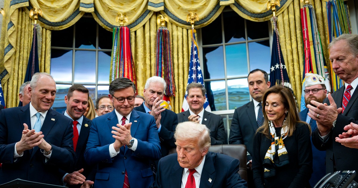 Donald Trump kończy rekordowy shutdown. USA wracają do normalności