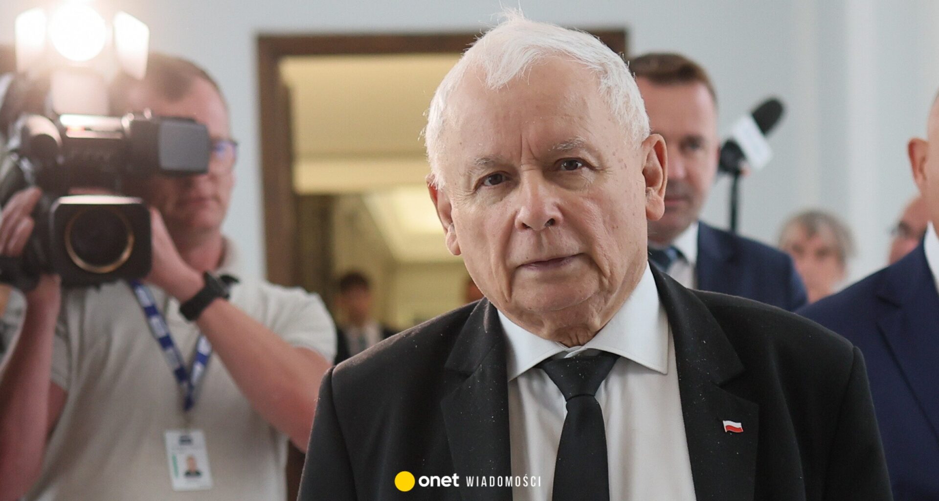 Tak źle nie było od 13 lat. PiS odnotowuje kolejny spadek poparcia [SONDAŻ]