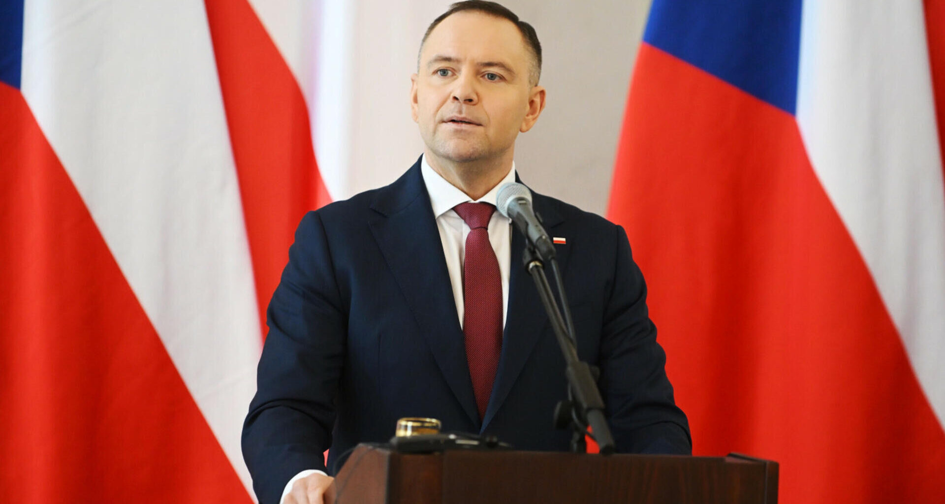 Kontrowersyjny wystąpienie Nawrockiego w Czechach. "Nie jest to przemówienie napisane w Polsce"