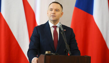 Kontrowersyjny wystąpienie Nawrockiego w Czechach. "Nie jest to przemówienie napisane w Polsce"