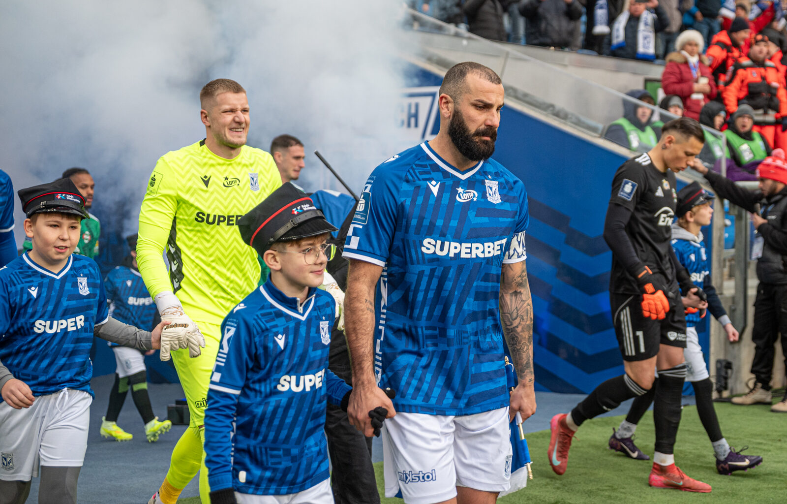 Lech Poznań gra dziś o oddech w Lidze Konferencji. Na Bułgarską przyjeżdża niepokonane Lausanne-Sport