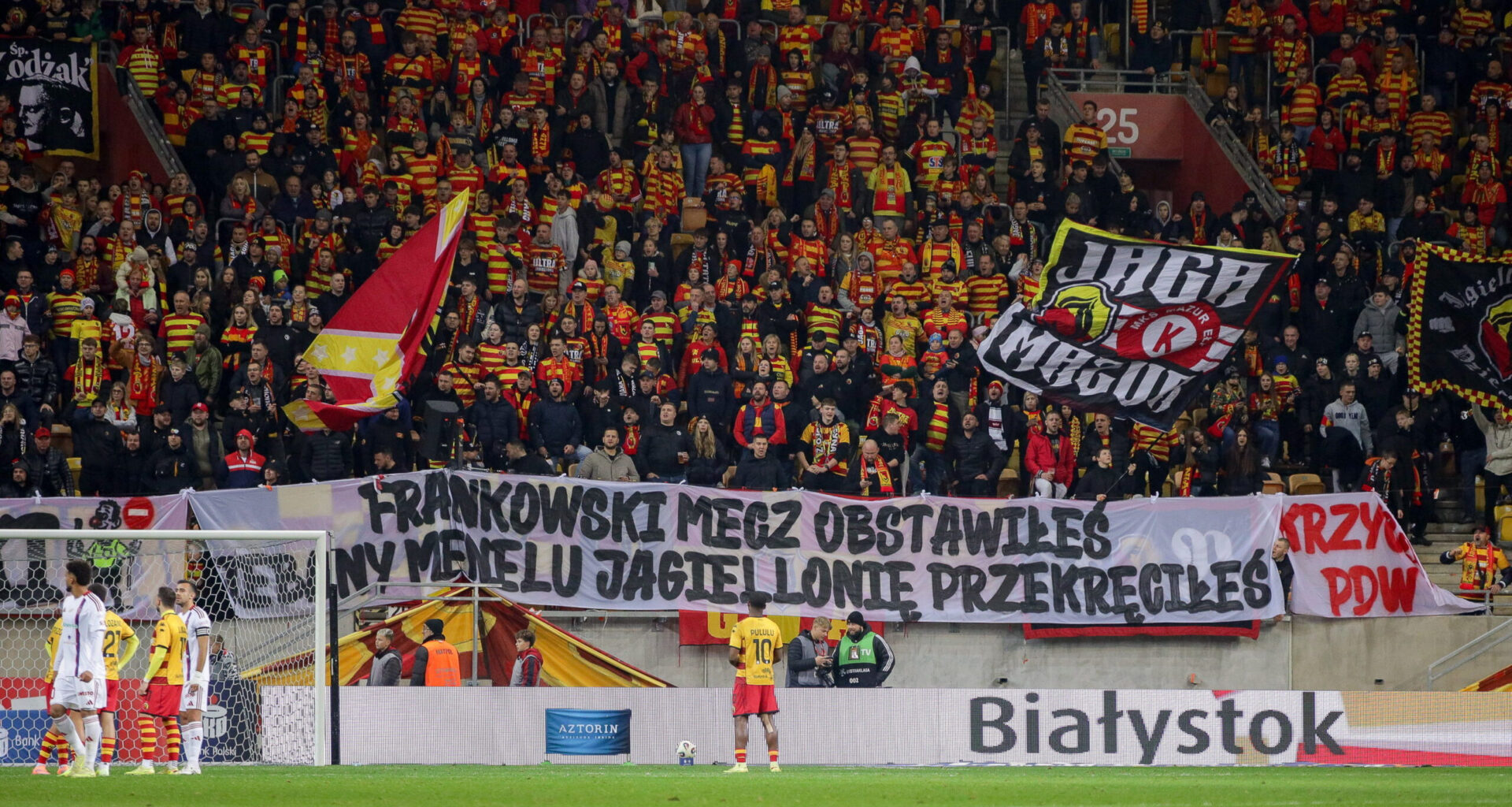 Jagiellonia ukarana za transparenty kibiców o Bartoszu Frankowskim